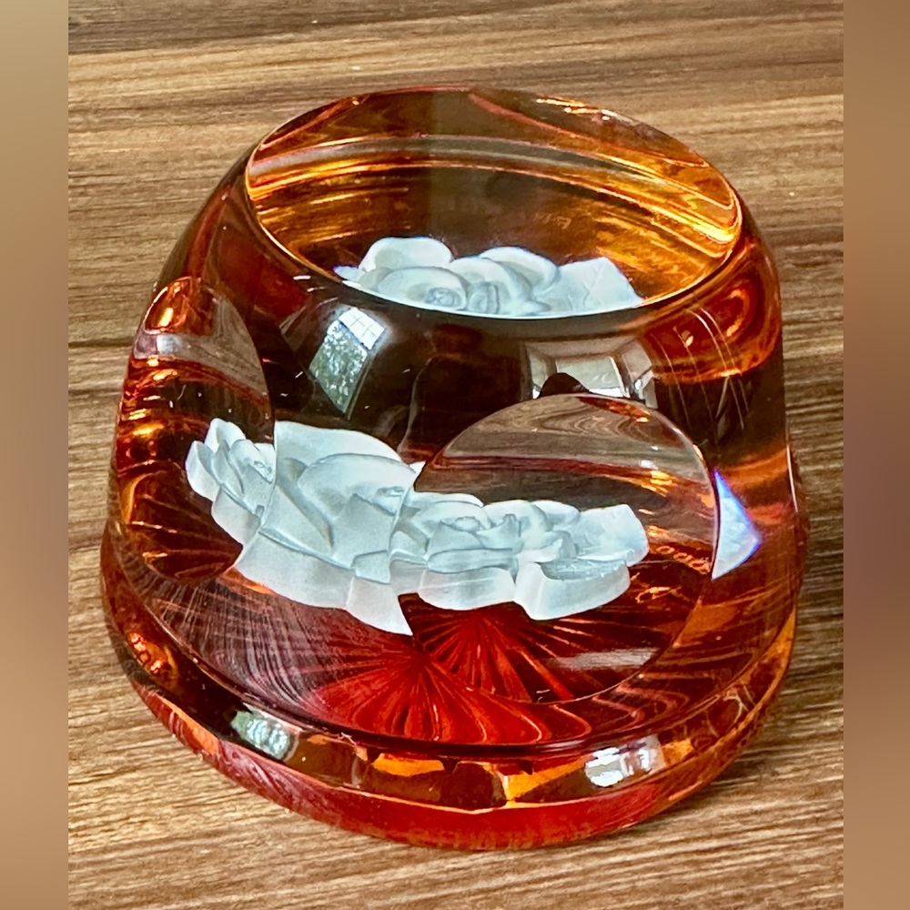 Bayel Crystal  Rose Sulfide Four Seasons Summer Series 0589/2000 Paper Weight